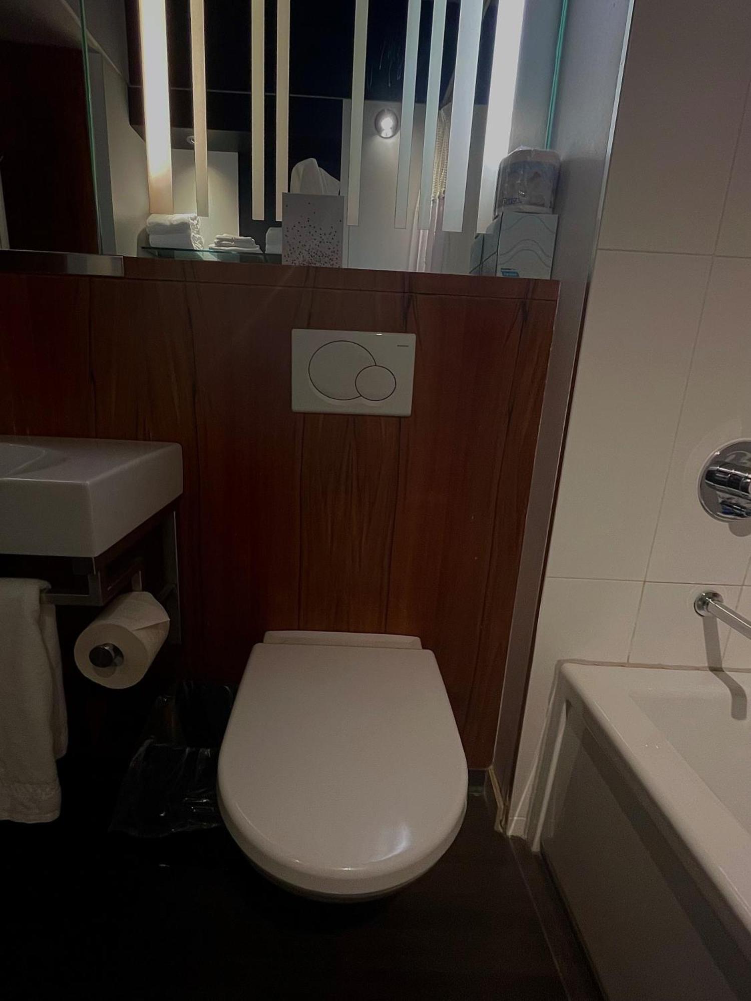 Alt Hotel Halifax Airport Enfield Esterno foto